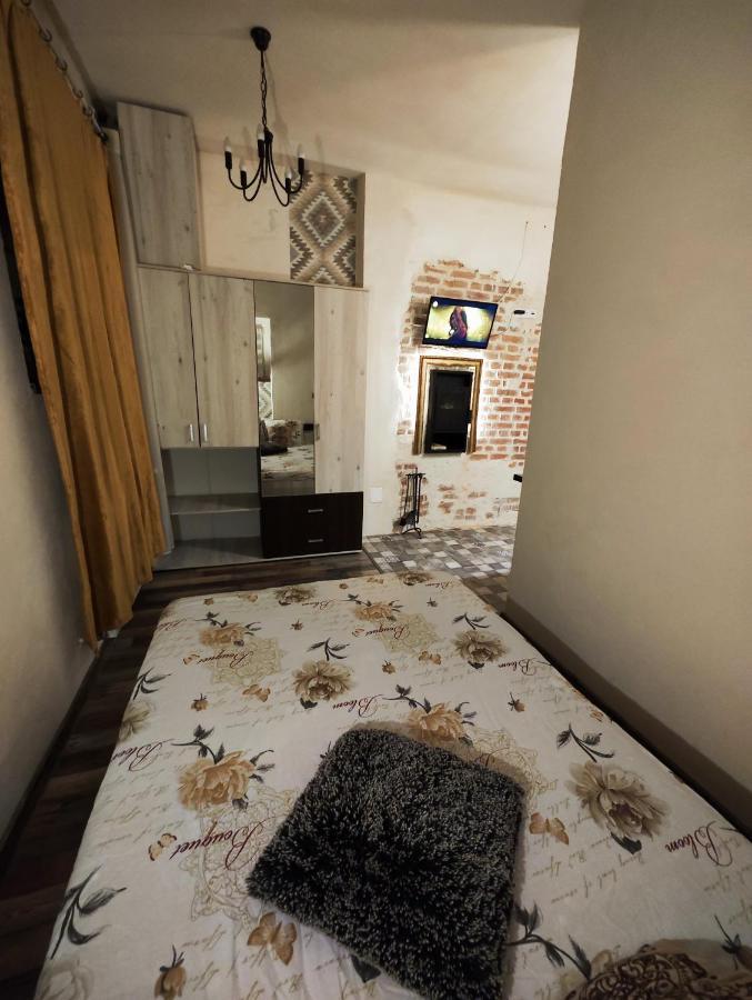 Old City Romantic Studio Brasov Exterior photo